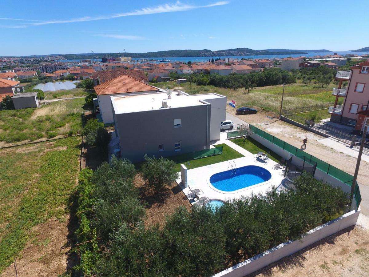 Villa Initium,Heated Pool All Season Trogir Exteriör bild