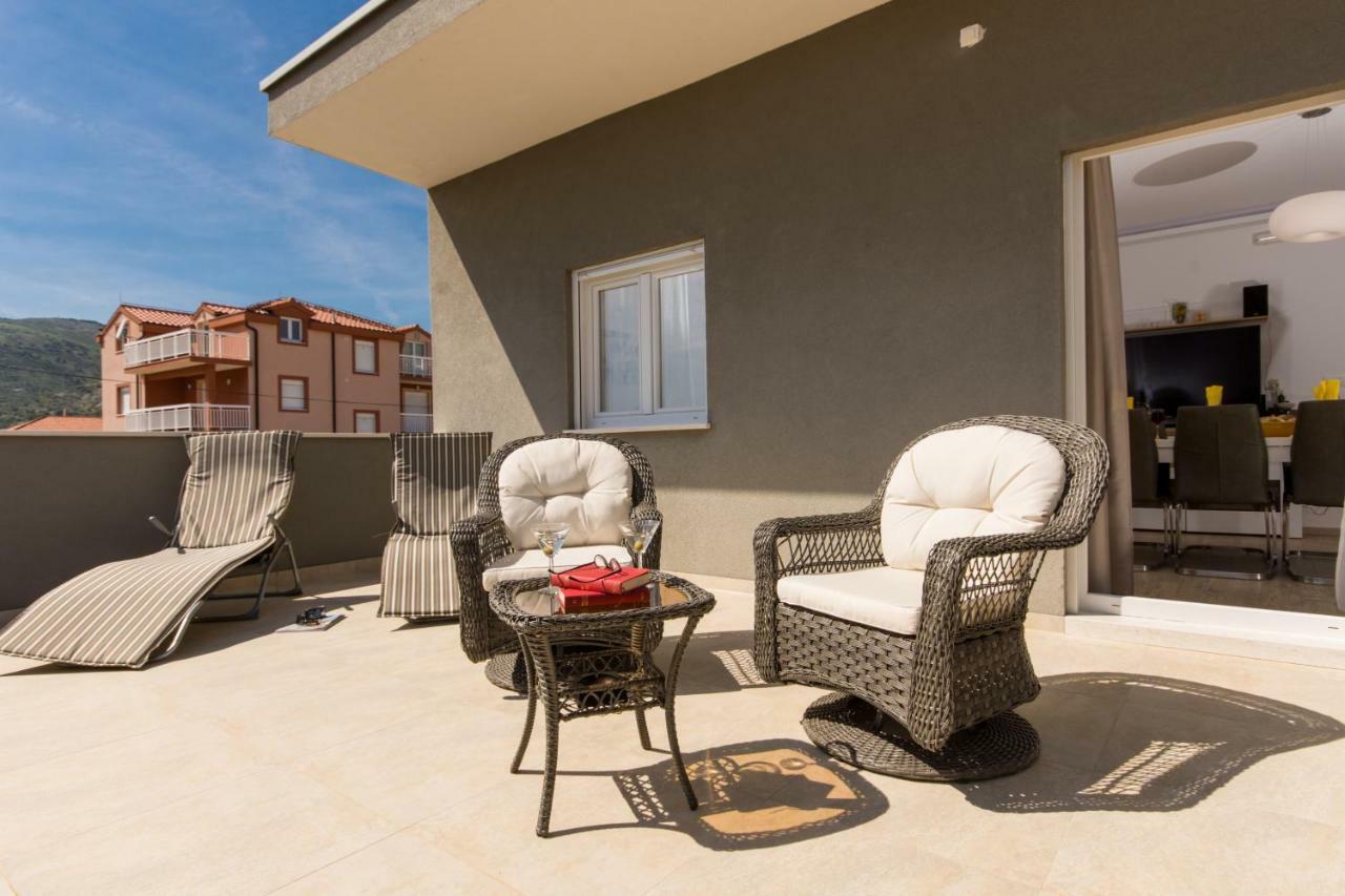 Villa Initium,Heated Pool All Season Trogir Exteriör bild